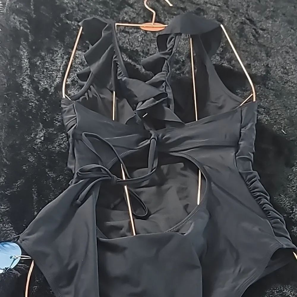 Cupshe One Peice Bathing Suit. Nwt - Picture 7 of 8